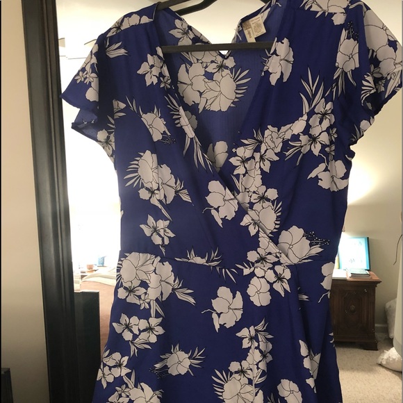 Romper - Picture 1 of 3